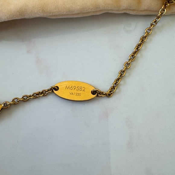 Louis Vuitton Afair bracelet - Picture 3 of 4